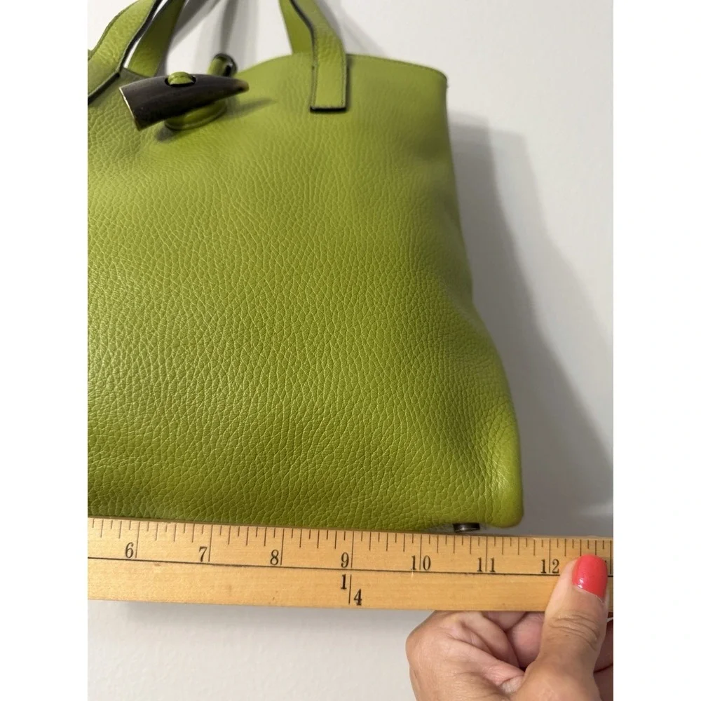 Vintage Green Burberry London Shark Tooth Clasp Tote Pebbled Leather - Picture 10 of 11